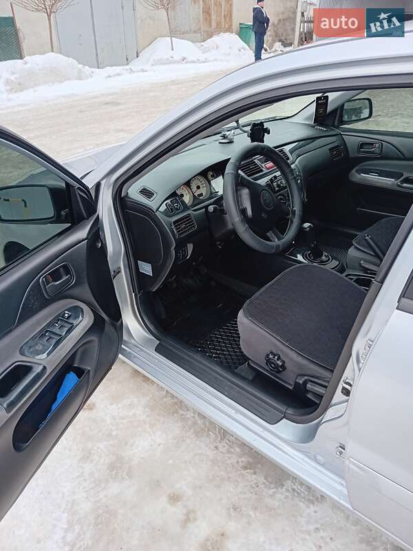 Седан Mitsubishi Lancer 2005 в Сокирянах фото 10 Седан Mitsubishi Lancer 2005 в Сокирянах