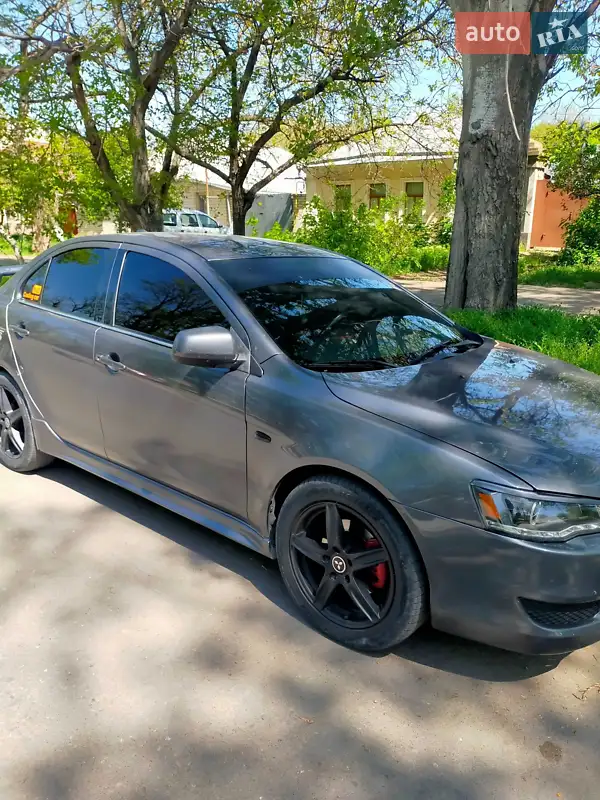 Mitsubishi Lancer