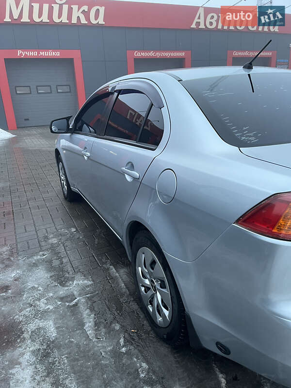 Седан Mitsubishi Lancer 2008 в Черкассах