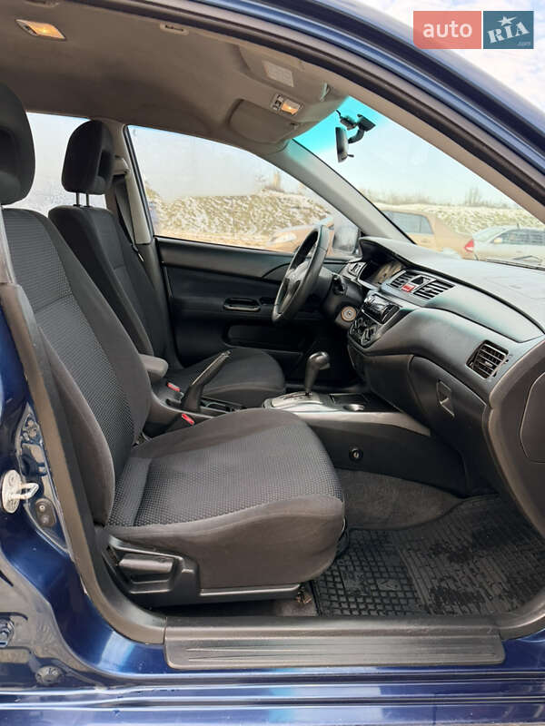 Седан Mitsubishi Lancer 2006 в Одессе