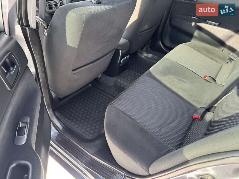 Седан Mitsubishi Lancer 2009 в Киеве фото 30 Седан Mitsubishi Lancer 2009 в Киеве