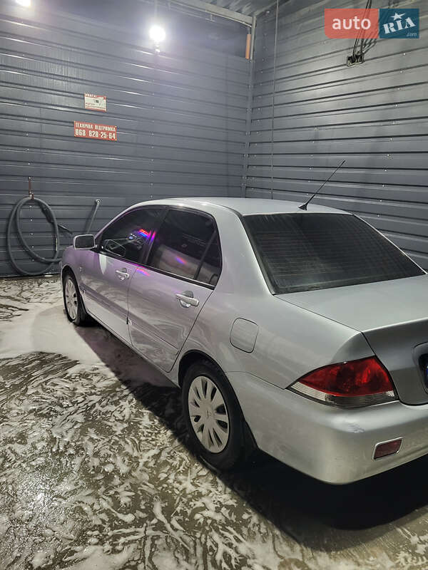 Седан Mitsubishi Lancer 2007 в Люботине