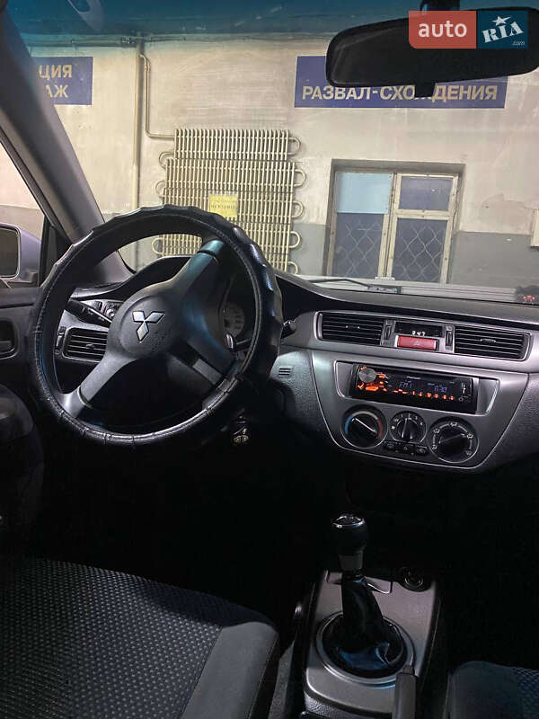 Седан Mitsubishi Lancer 2007 в Люботине