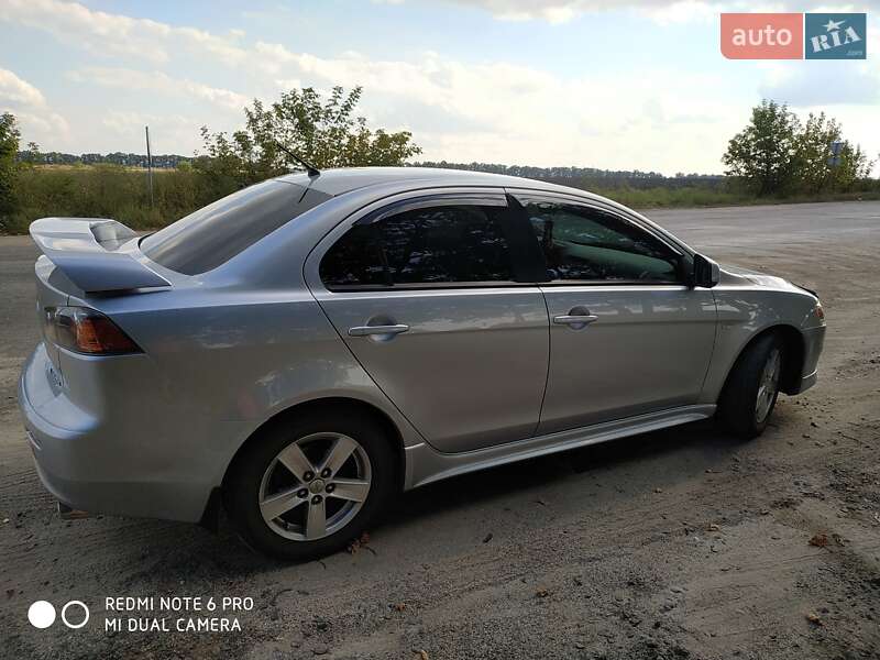 Седан Mitsubishi Lancer 2009 в Александровке