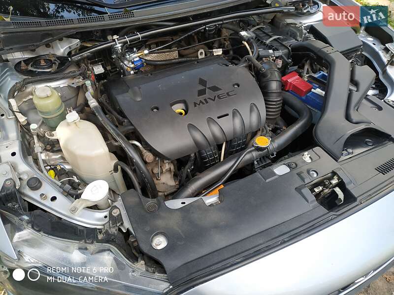 Седан Mitsubishi Lancer 2009 в Александровке