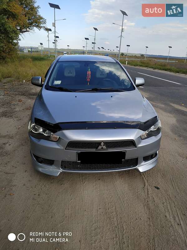 Седан Mitsubishi Lancer 2009 в Александровке