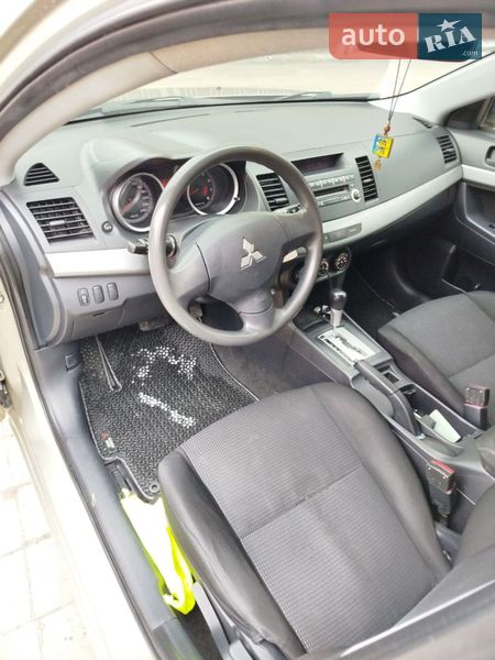 Седан Mitsubishi Lancer 2007 в Днепре