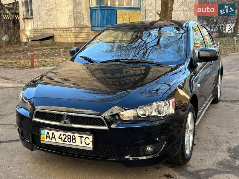 Седан Mitsubishi Lancer 2007 в Киеве