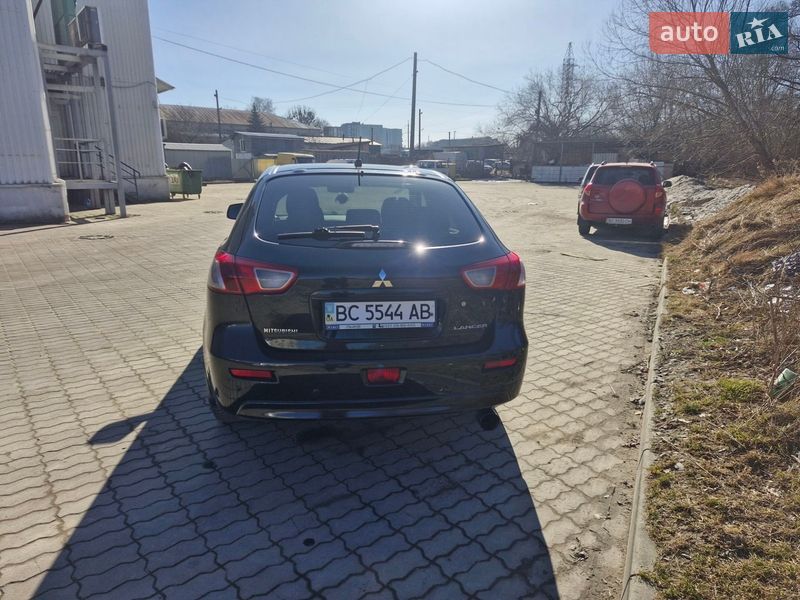 Хэтчбек Mitsubishi Lancer 2009 в Львове
