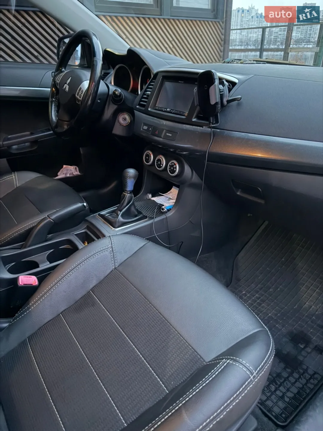2010 Mitsubishi Lancer - мініатюра 10