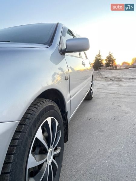 Седан Mitsubishi Lancer 2003 в Харькове фото 5 Седан Mitsubishi Lancer 2003 в Харькове