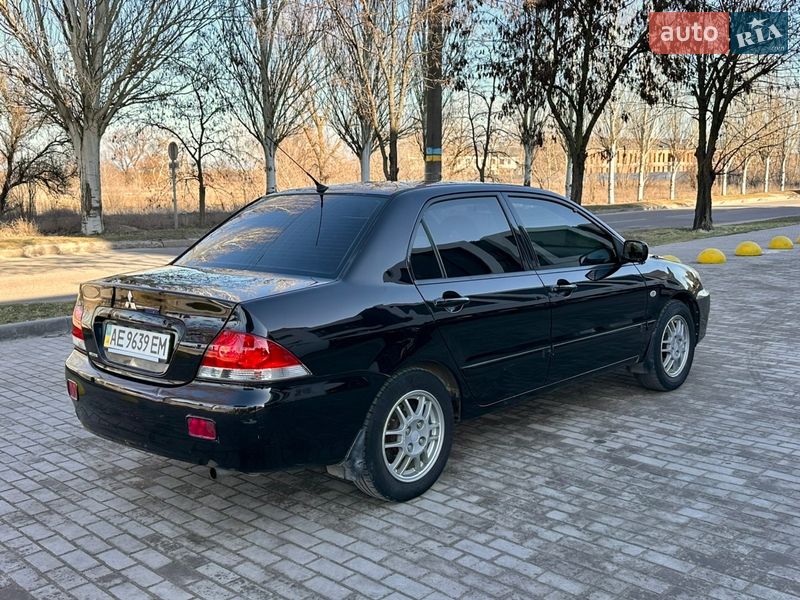 Седан Mitsubishi Lancer 2005 в Каменском