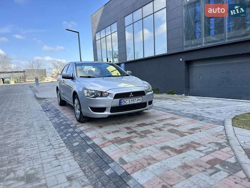 Седан Mitsubishi Lancer 2009 в Львове фото 3 Седан Mitsubishi Lancer 2009 в Львове