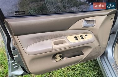 Седан Mitsubishi Lancer 2004 в Запорожье