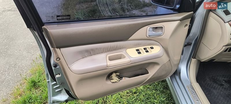 Седан Mitsubishi Lancer 2004 в Запорожье