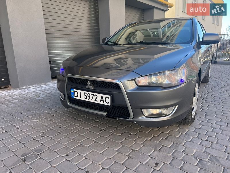 Седан Mitsubishi Lancer 2009 в Виннице