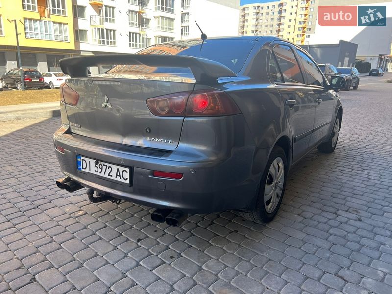 Седан Mitsubishi Lancer 2009 в Виннице