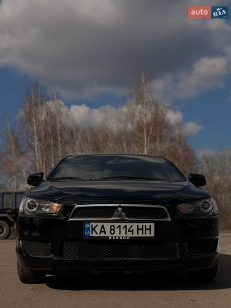 Седан Mitsubishi Lancer 2015 в Фастове