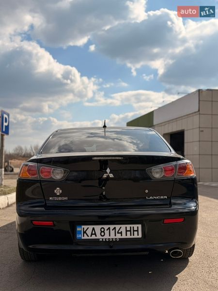 Седан Mitsubishi Lancer 2015 в Фастове