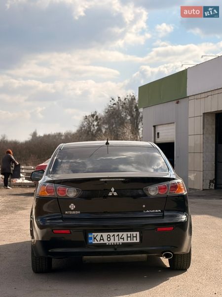 Седан Mitsubishi Lancer 2015 в Фастове