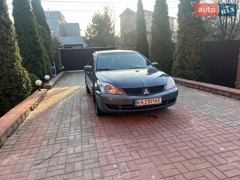 Седан Mitsubishi Lancer 2008 в Киеве
