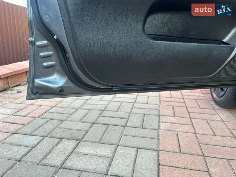 Седан Mitsubishi Lancer 2008 в Киеве