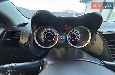 Седан Mitsubishi Lancer 2015 в Ужгороде