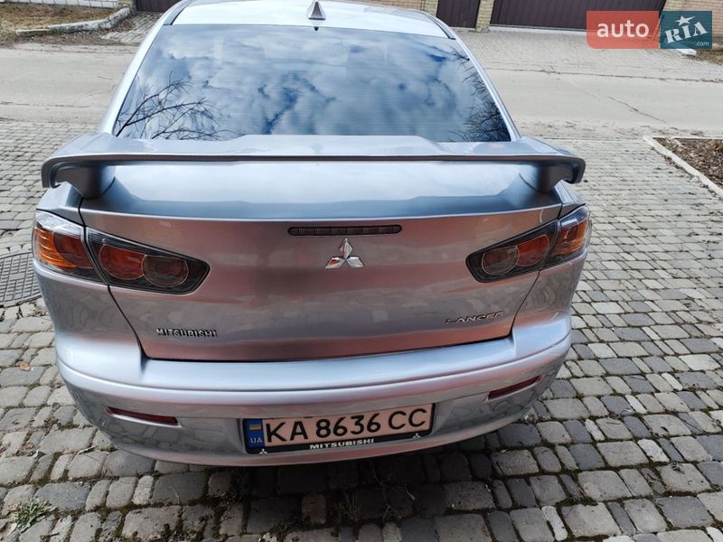 Седан Mitsubishi Lancer 2014 в Чернигове
