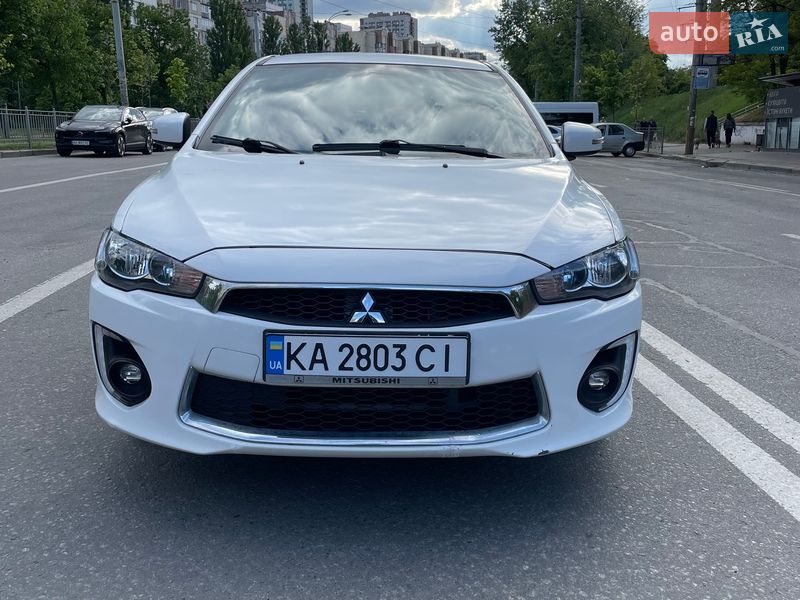 Седан Mitsubishi Lancer 2016 в Киеве фото 3 Седан Mitsubishi Lancer 2016 в Киеве