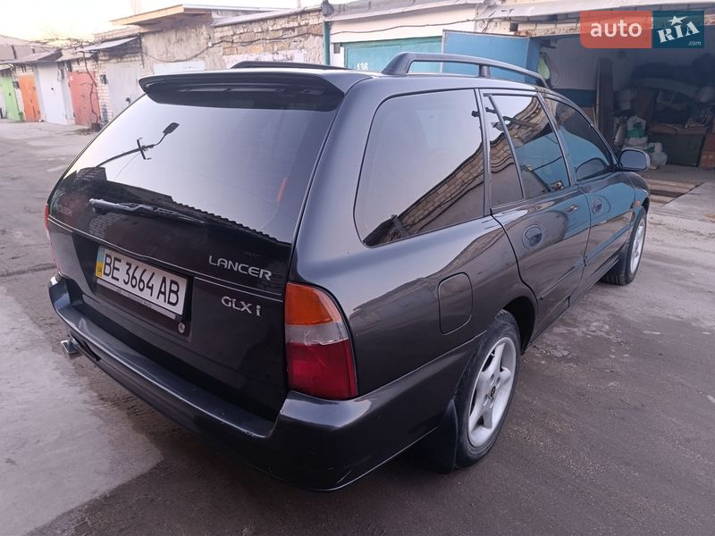 Универсал Mitsubishi Lancer 1993 в Николаеве фото 2 Универсал Mitsubishi Lancer 1993 в Николаеве