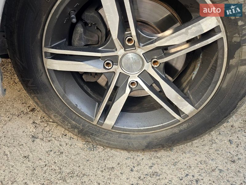 Седан Mitsubishi Lancer 2006 в Ровно