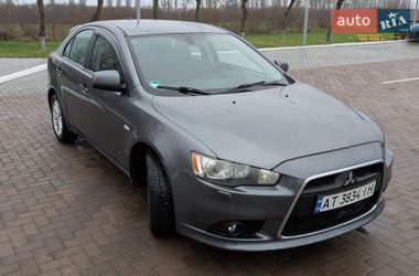 Хетчбек Mitsubishi Lancer 2011 в Чернівцях
