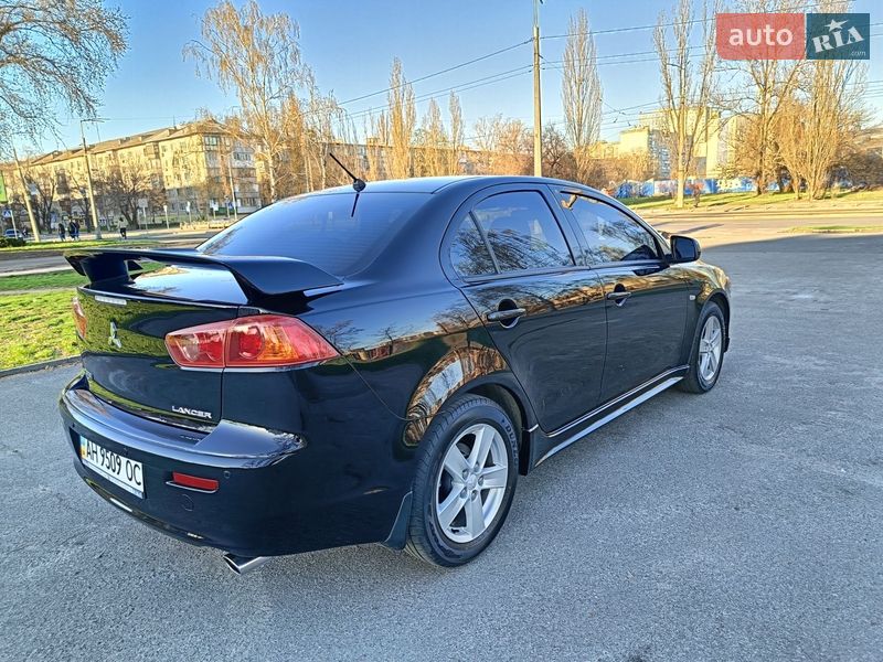 Седан Mitsubishi Lancer 2008 в Киеве