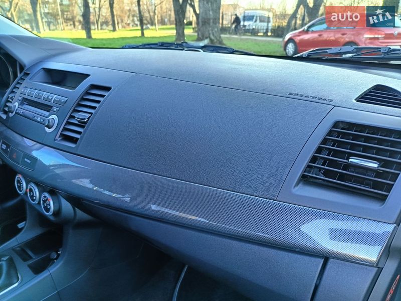 Седан Mitsubishi Lancer 2008 в Киеве