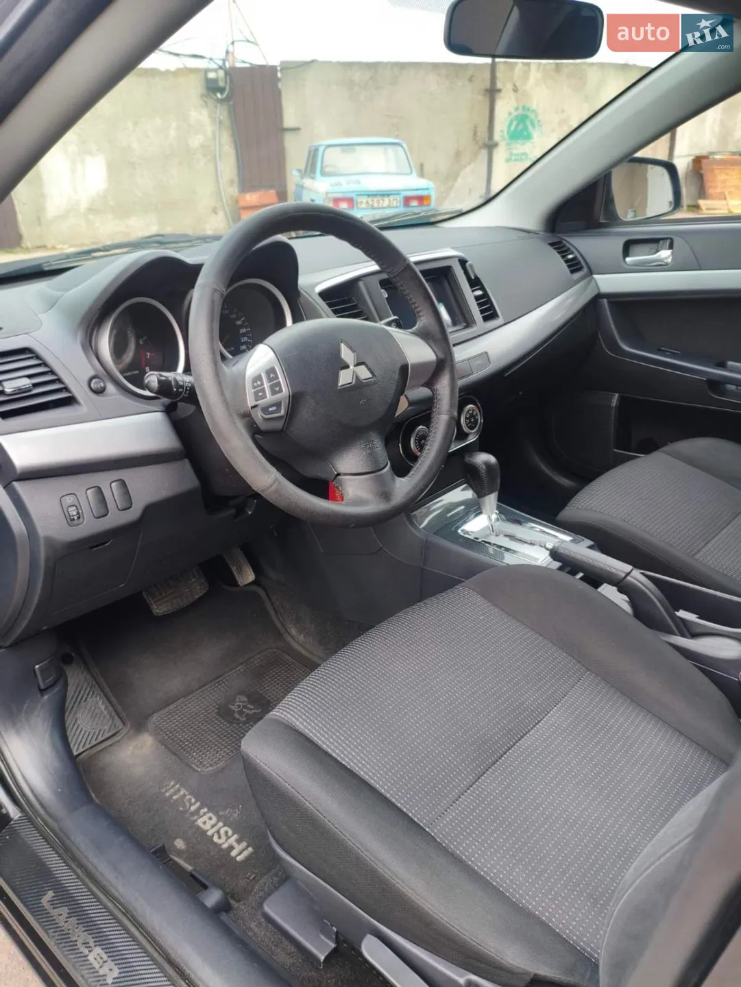 2011 Mitsubishi Lancer - мініатюра 34