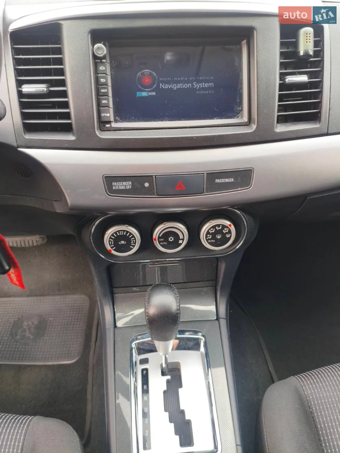 2011 Mitsubishi Lancer - мініатюра 41