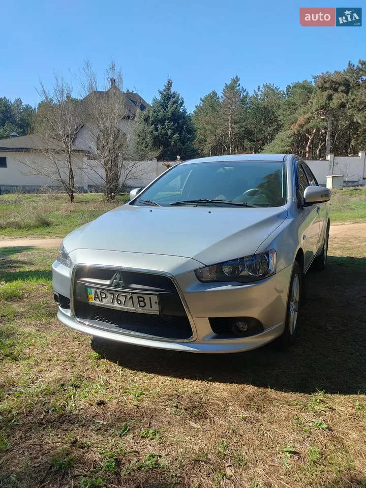 2014 Mitsubishi Lancer - мініатюра 20
