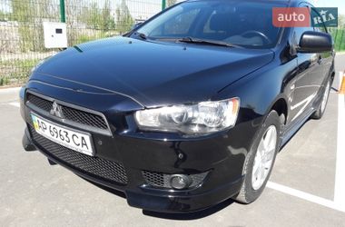 Седан Mitsubishi Lancer 2009 в Киеве