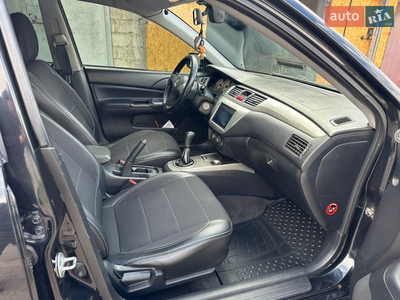 Седан Mitsubishi Lancer 2006 в Кам'янському фото 6 Седан Mitsubishi Lancer 2006 в Кам'янському