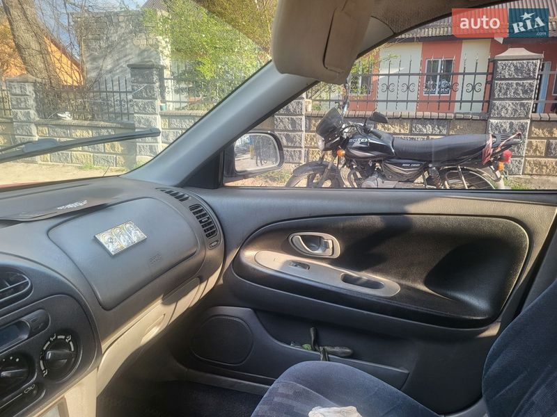 Седан Mitsubishi Lancer 1996 в Старом Селе