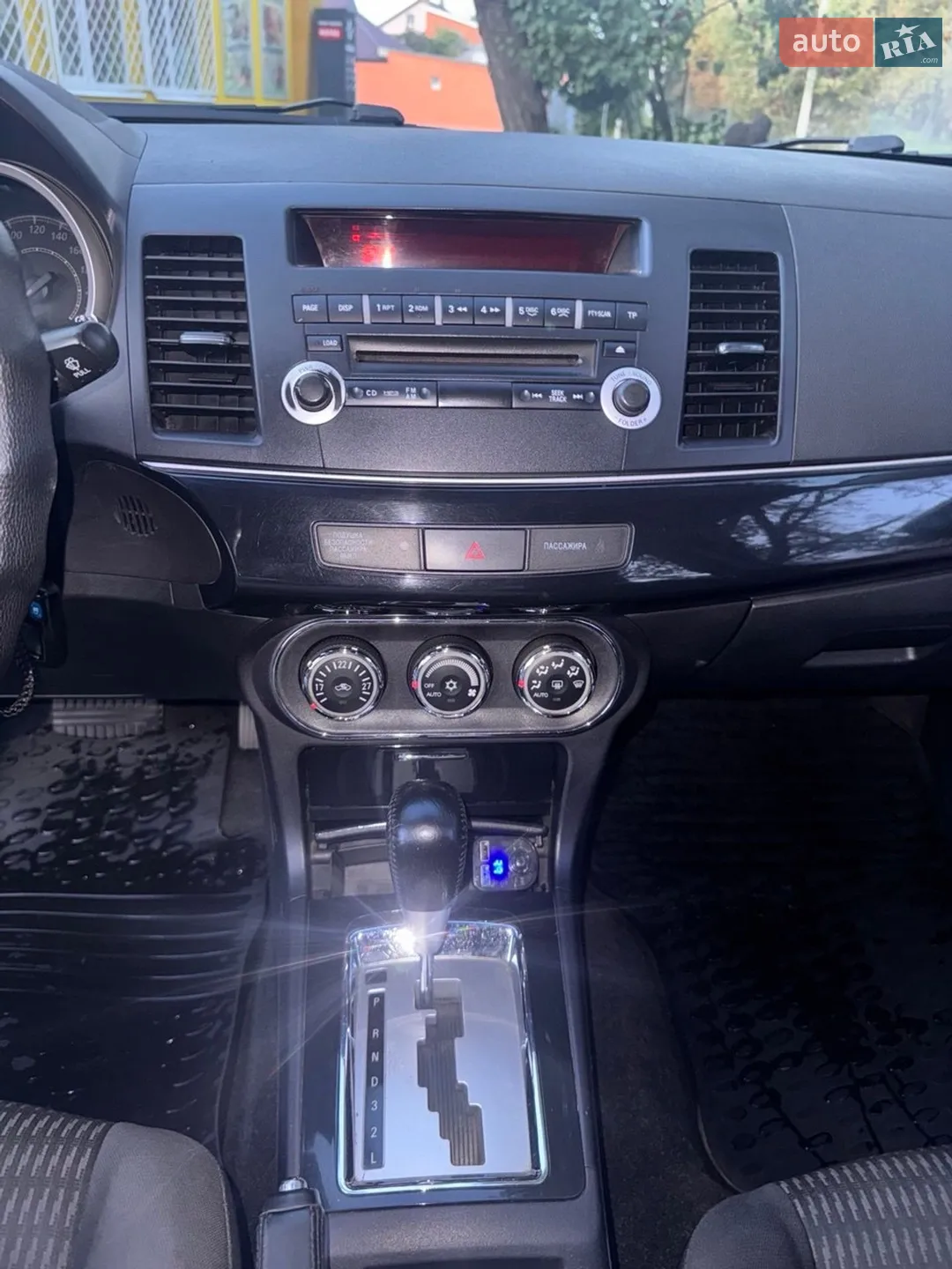 2012 Mitsubishi Lancer - мініатюра 21