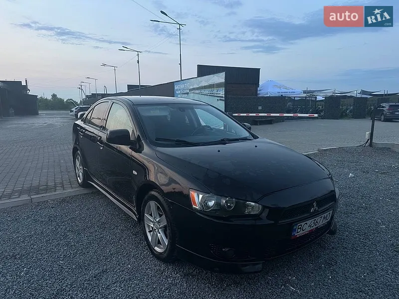 Mitsubishi Lancer