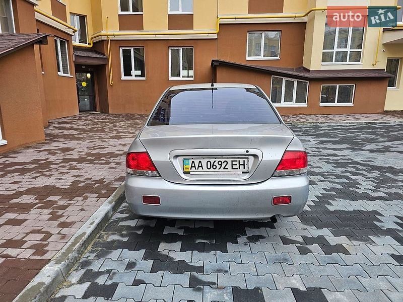 Седан Mitsubishi Lancer 2007 в Києві