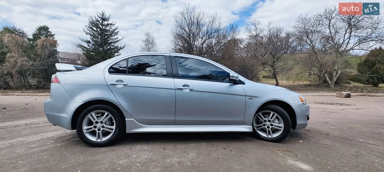 2013 Mitsubishi Lancer - мініатюра 31