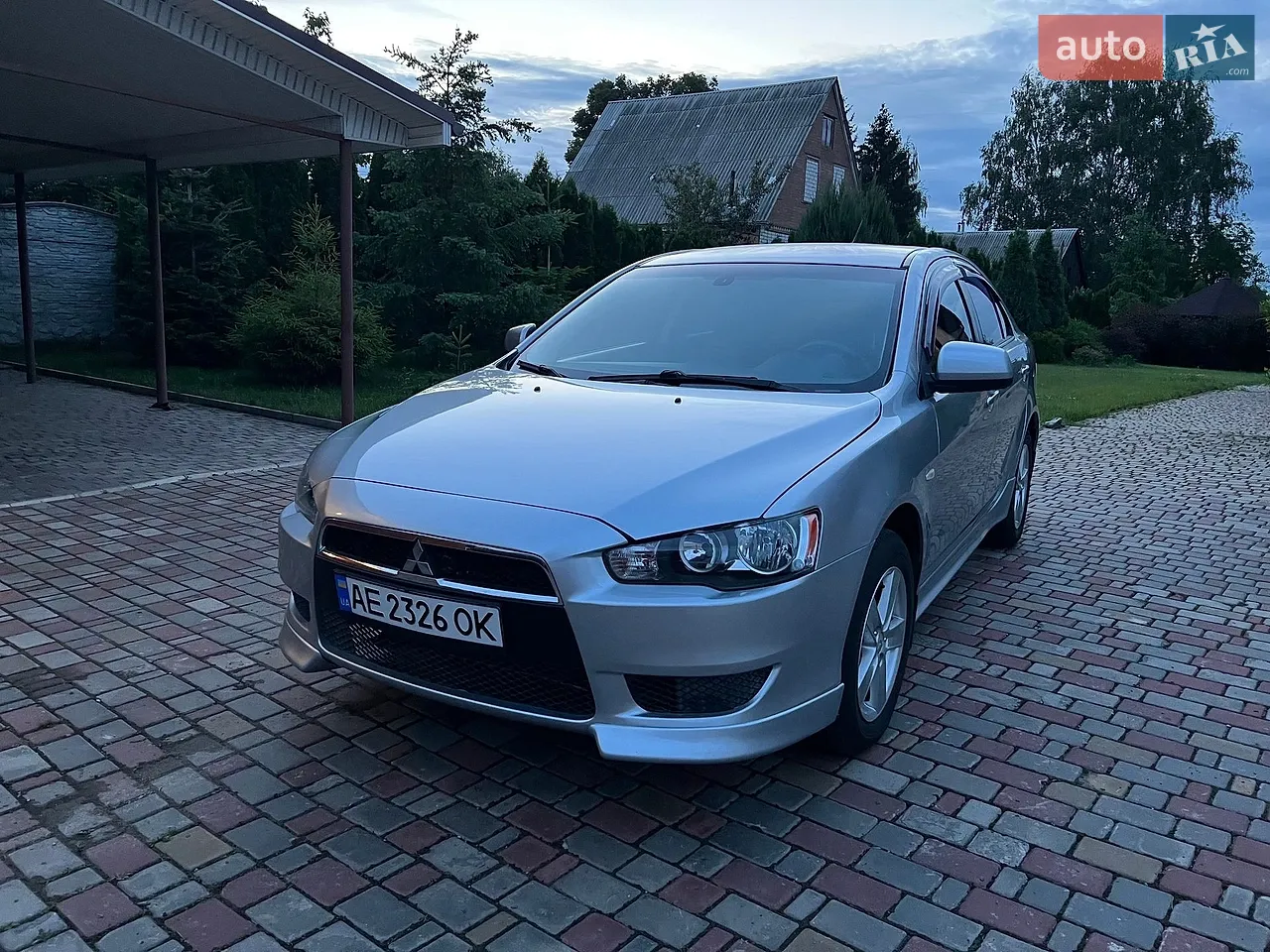 2010 Mitsubishi Lancer - мініатюра 15