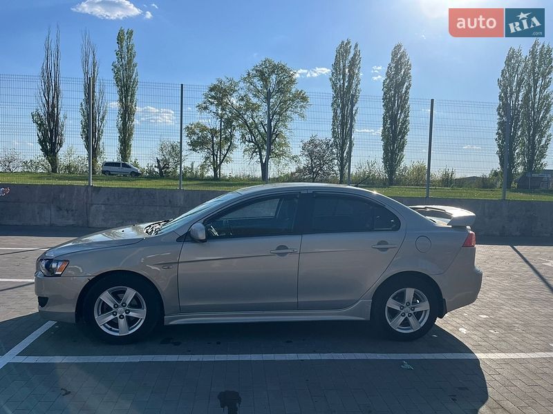 Седан Mitsubishi Lancer 2008 в Первомайске