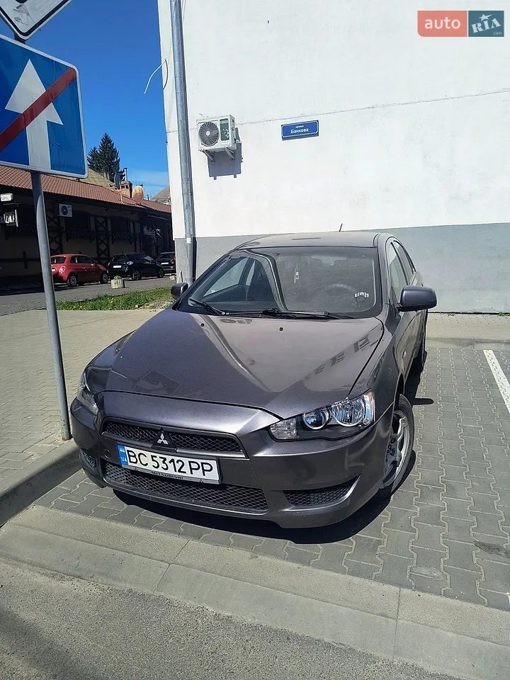 2010 Mitsubishi Lancer - мініатюра 7