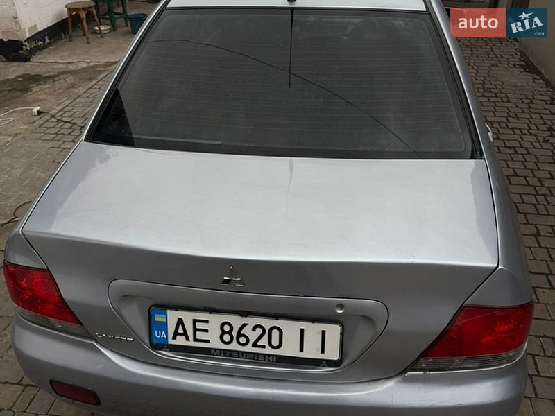 Седан Mitsubishi Lancer 2006 в Днепре