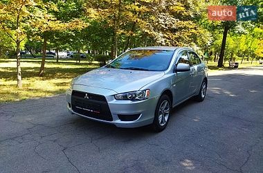 Седан Mitsubishi Lancer 2014 в Киеве
