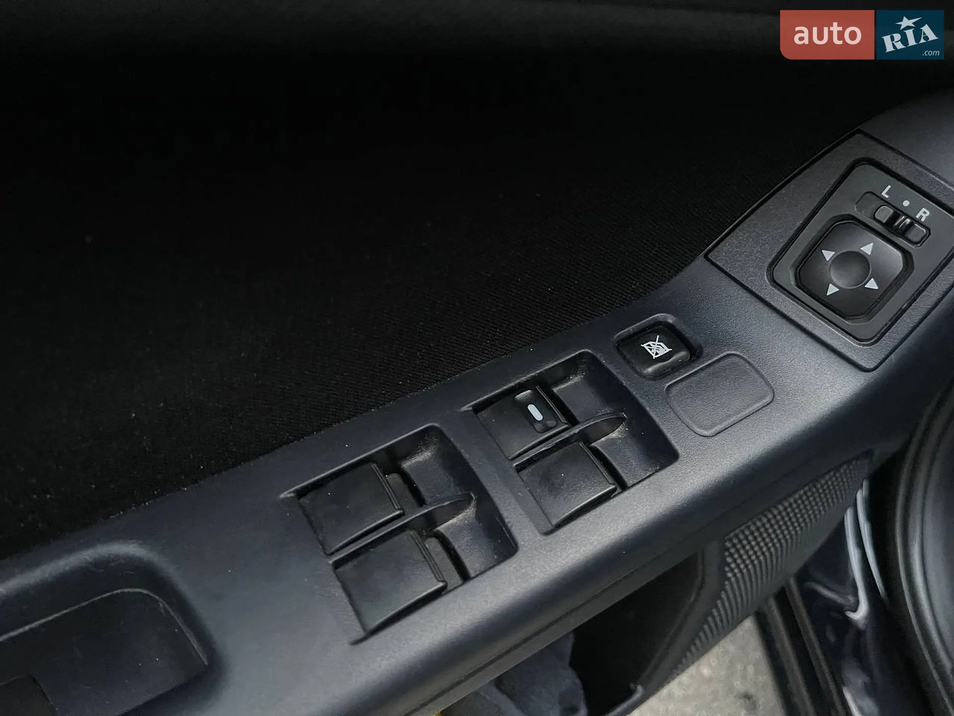 2011 Mitsubishi Lancer - мініатюра 9